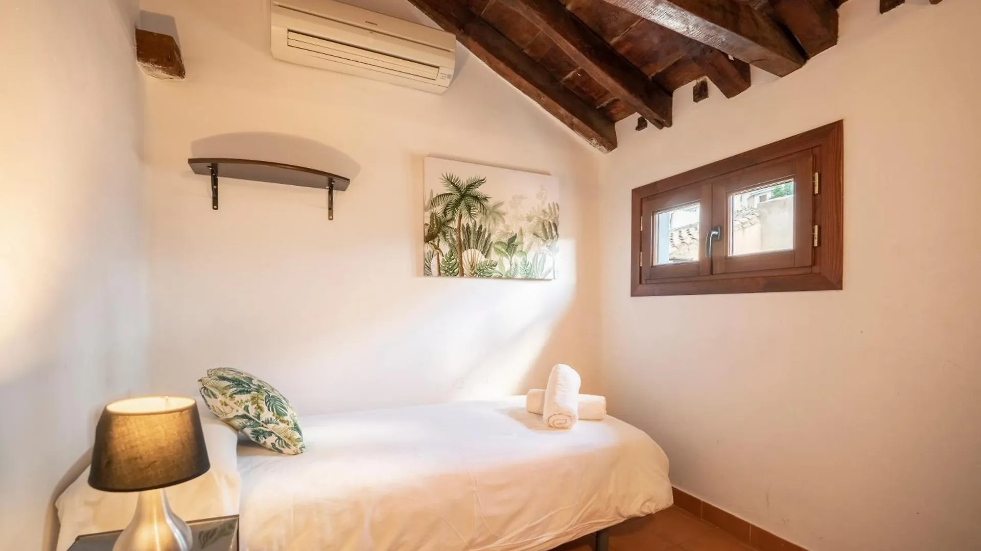 Elvira 60 Atico Apartment Granada